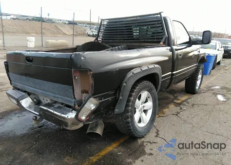2001 Dodge Ram 1500 St из США, поврежденный, VIN 1B7HF16Y61S782802